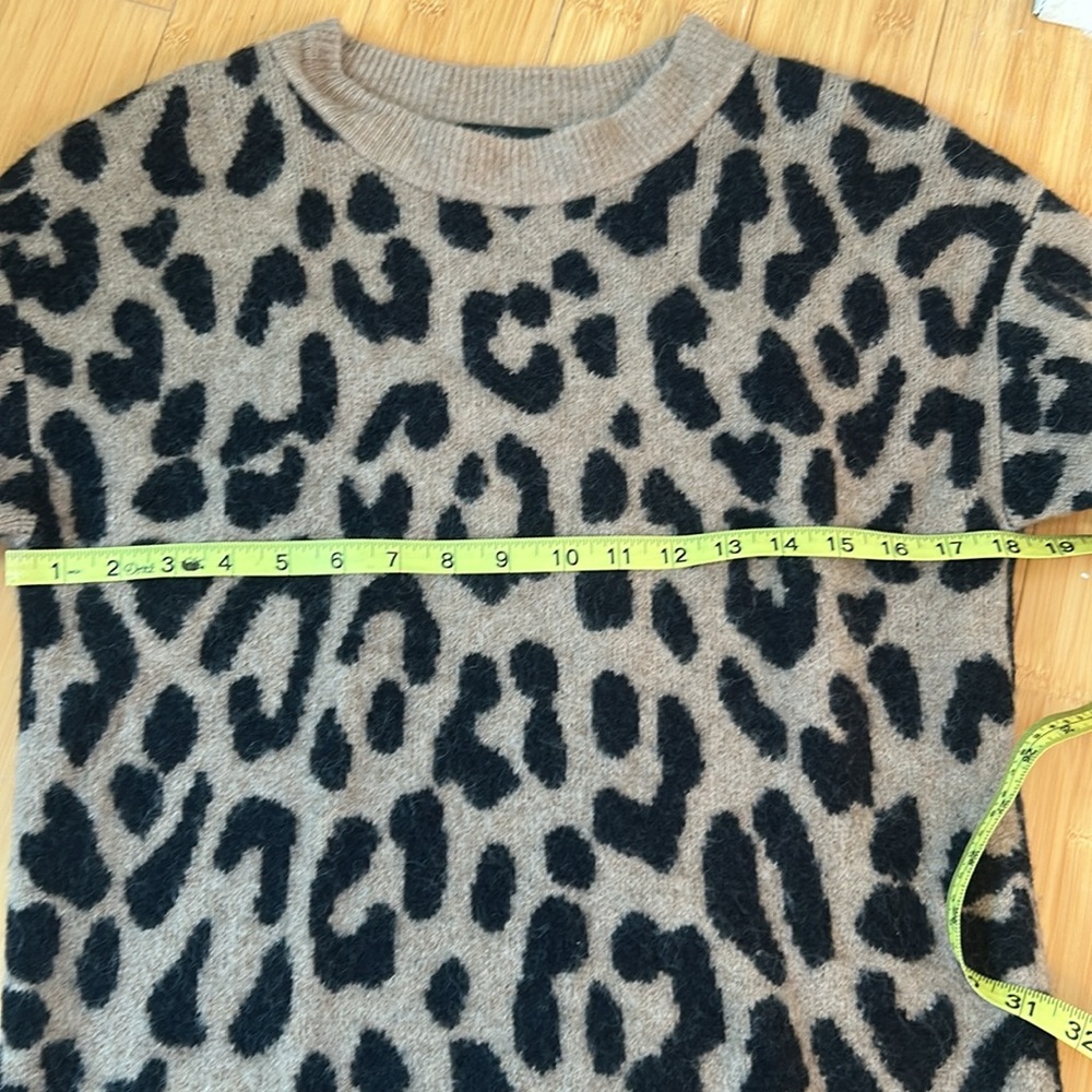 J. Crew Leopard Print Crewneck Merino Wool Alpaca Blend Sweater Women’s Small - Picture 9 of 10